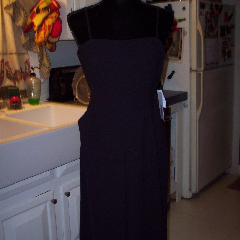 NWT-Beautiful strapped Women's Jumpsuit